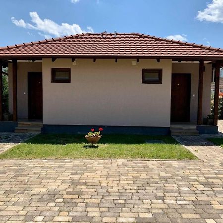 Konak Nestor Bungalows Skopje Eksteriør bilde