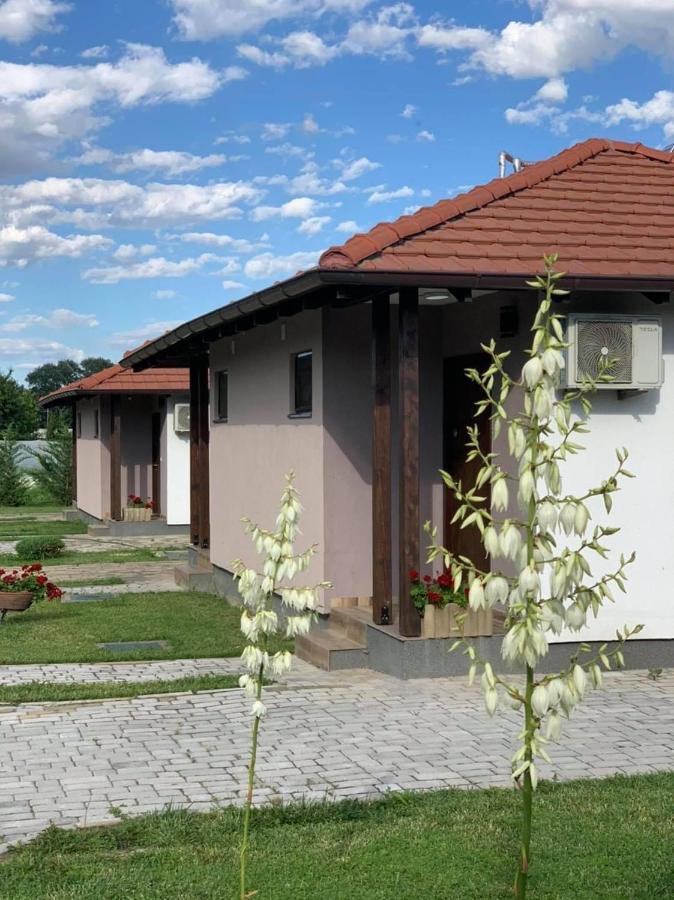 Konak Nestor Bungalows Skopje Eksteriør bilde