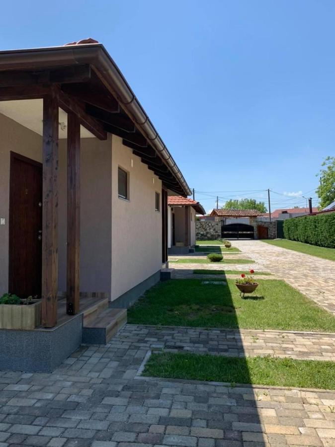 Konak Nestor Bungalows Skopje Eksteriør bilde