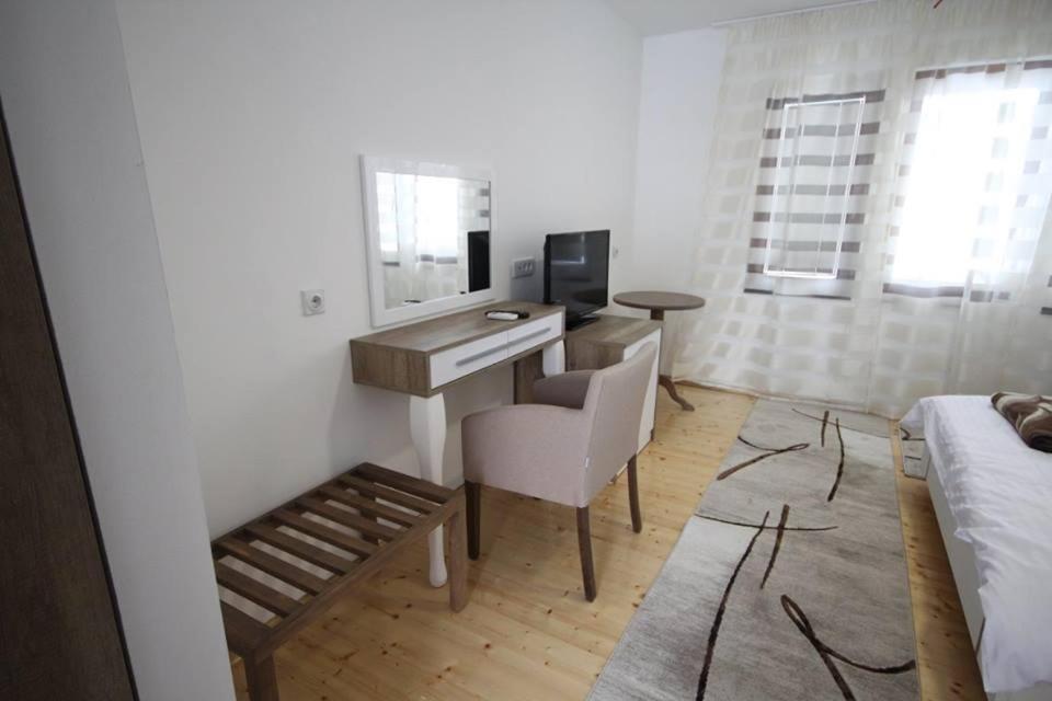 Konak Nestor Bungalows Skopje Eksteriør bilde